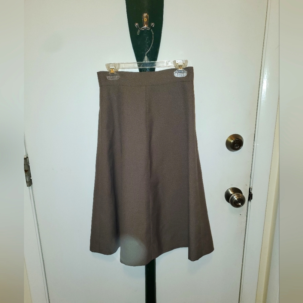 Women's Knee Length Skirt